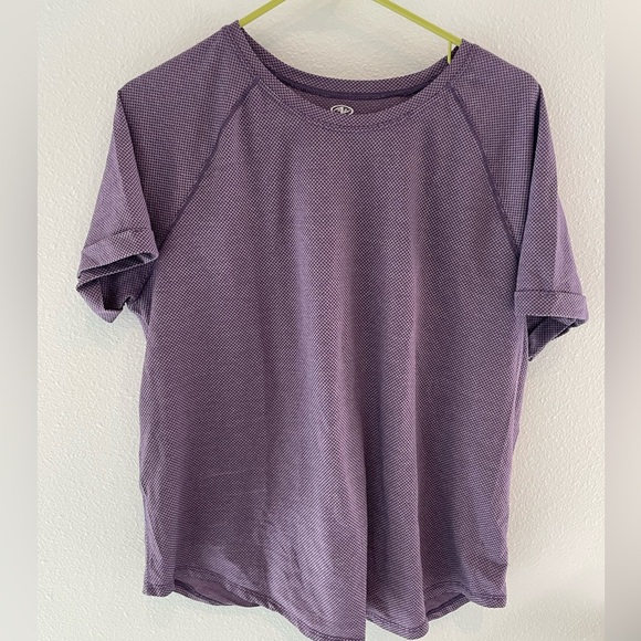 Purple tie-back workout t-shirt - Picture 1 of 3